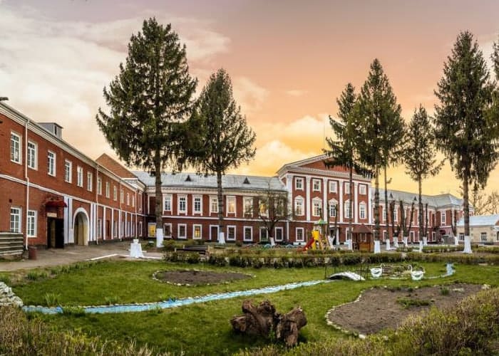 Замок Холоневських